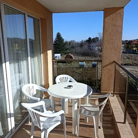 Apartman Nice With Swimming Pool *