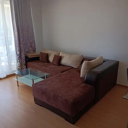 Nice With Swimming Pool Apartman *