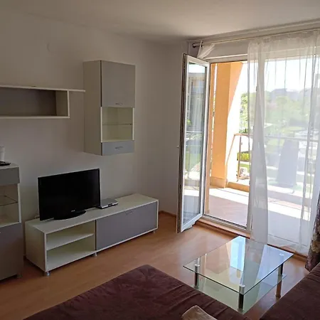Nice With Swimming Pool Sozopol